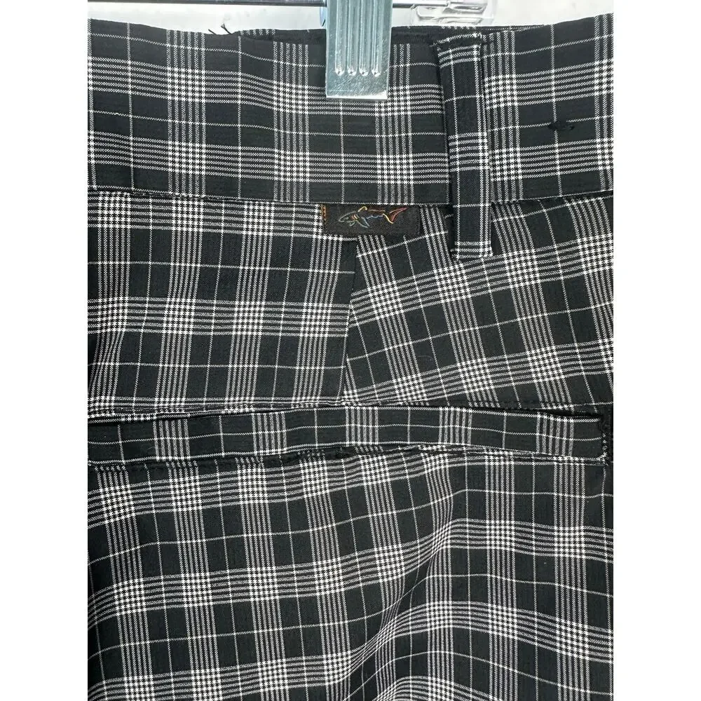 Greg Norman Men's Plaid Golf performance Shorts Grey Black Check Size 40